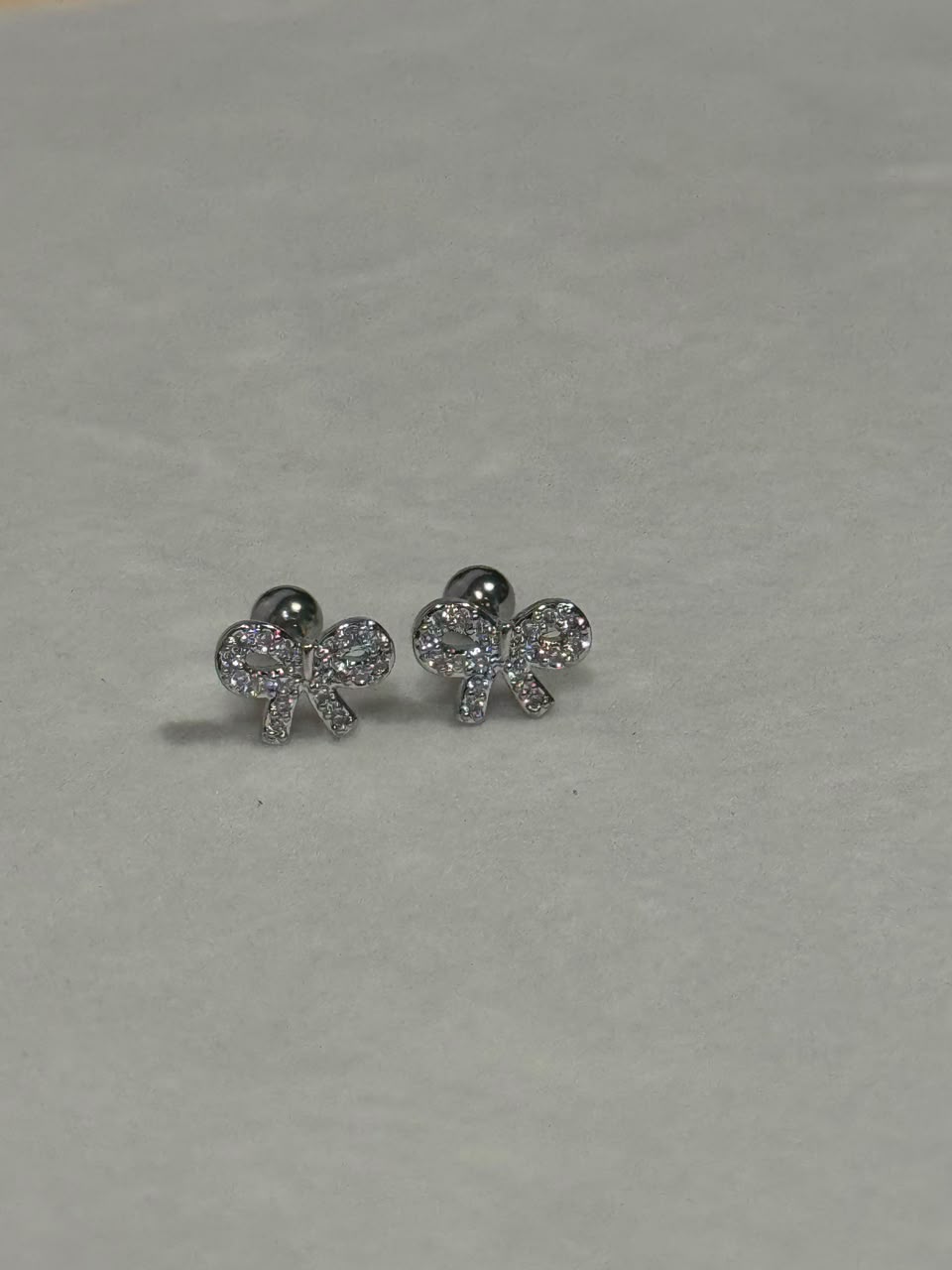 Aretes Lazo Plateado